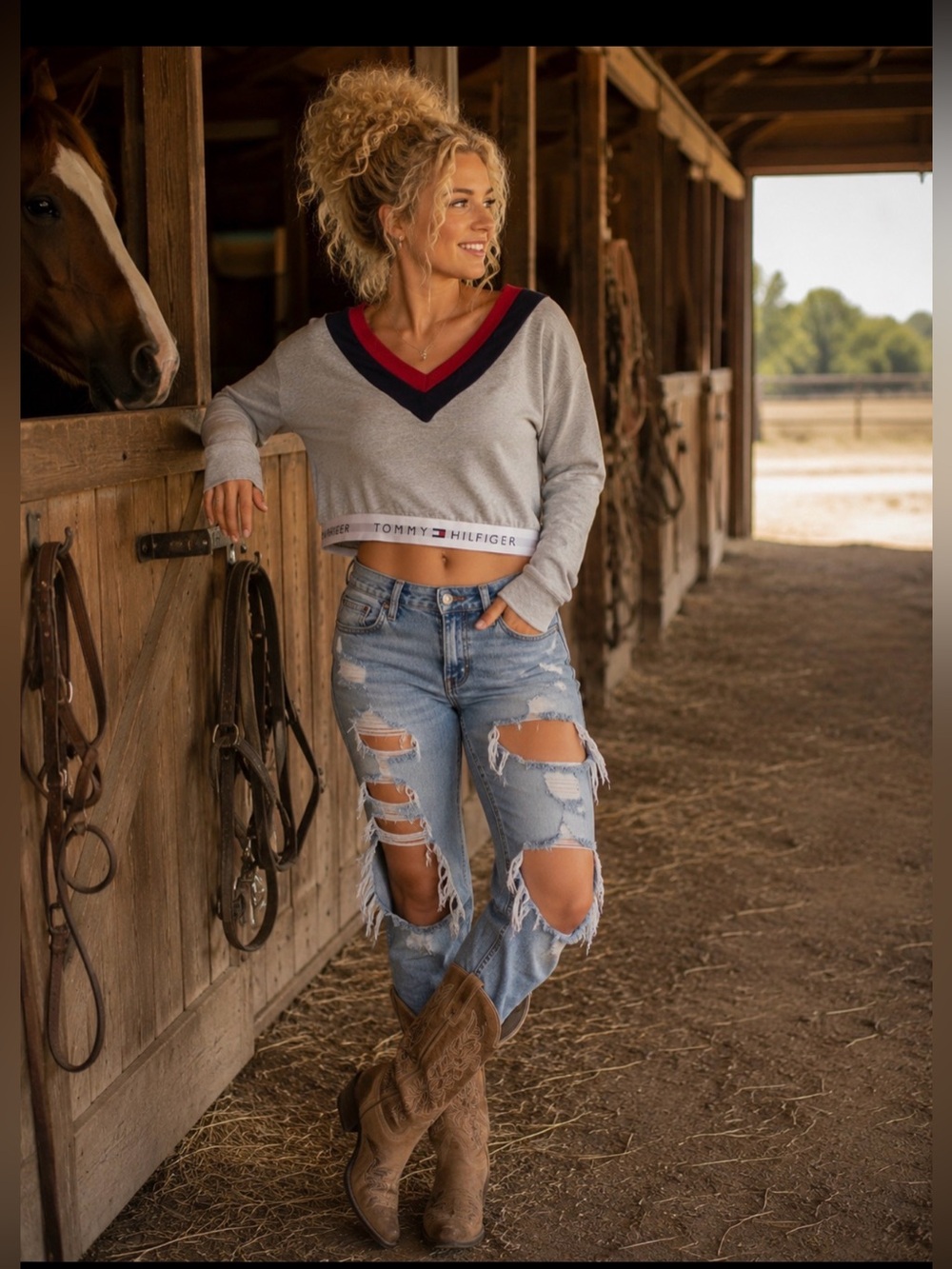 Tommy Hilfiger Cropped Sweatshirt- Heather Grey